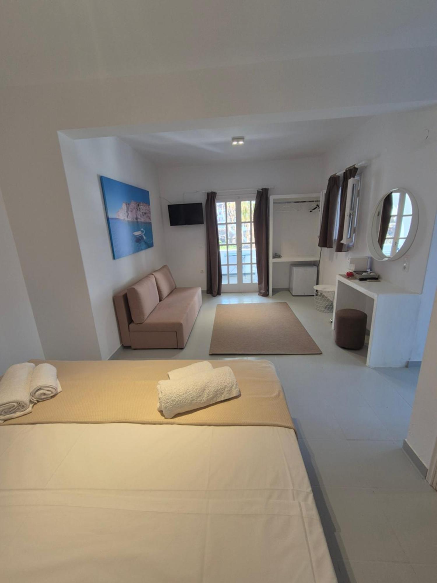Be Kythnos Hotell Mérichas Exteriör bild